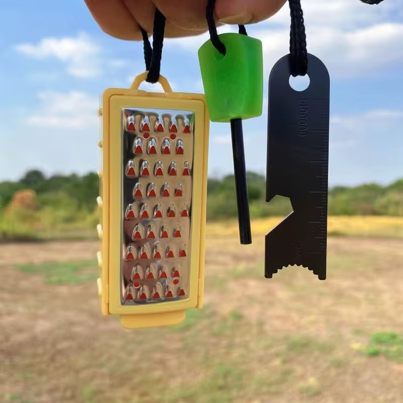 Portable Outdoor Emergency Tin - Ferro Rod Striker ulasan dan harga